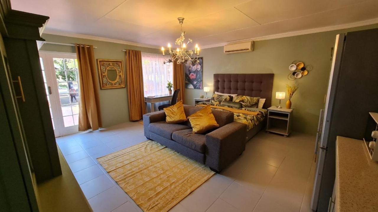 Arum Lily Guest Rooms Pretoria-Noord 外观 照片